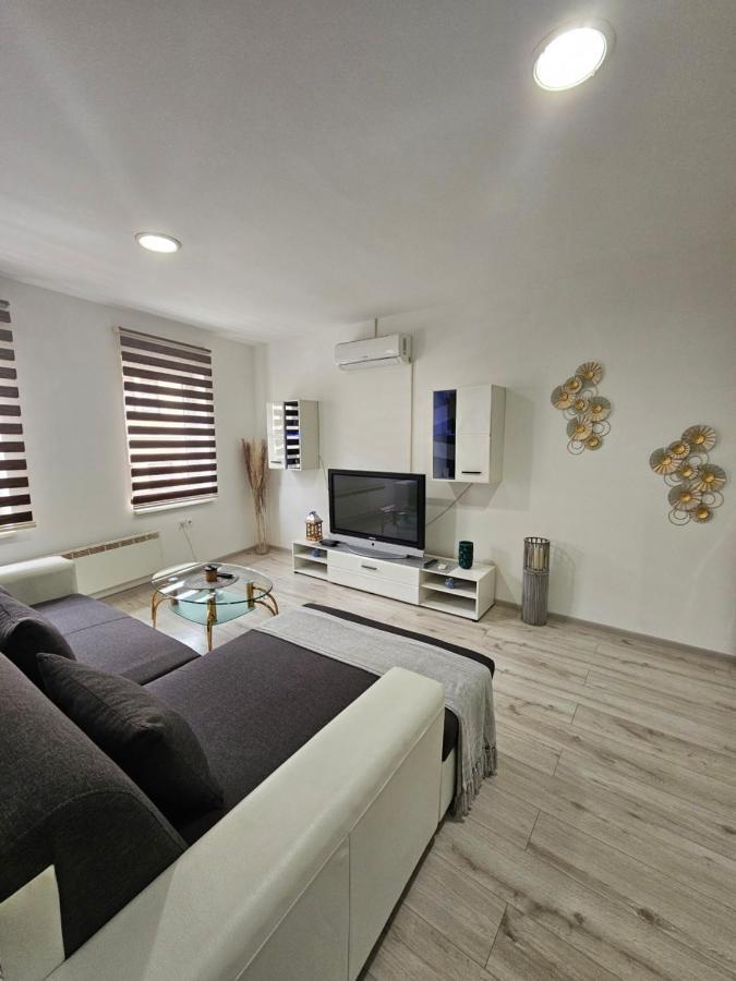 Apartment Aria Vinkovci Luaran gambar